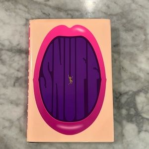 SNUFF by Chuck Palahniuk. Hardcover. Near perfect condition, smoke free home.